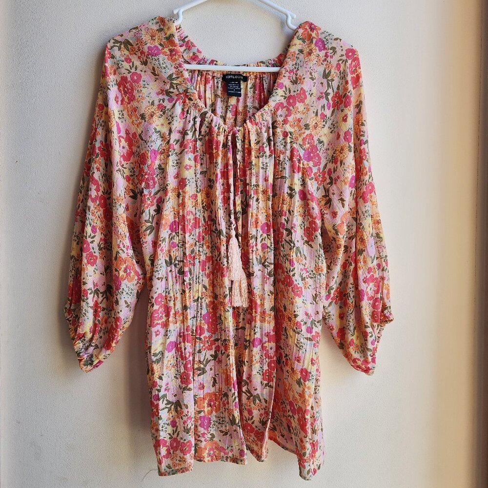 Robert Louis Floral Ruched Neckline Tasseled Tunic Size Small
